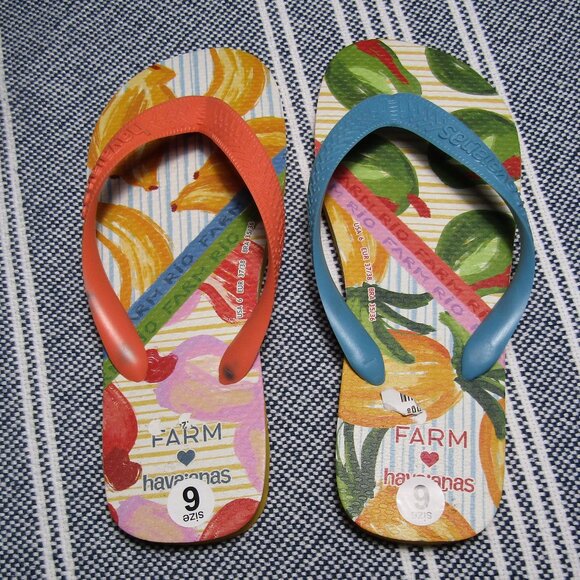 Farm Rio X Havaianas Fruit Print Flip Flops SZ 6 NWOT - Picture 1 of 4